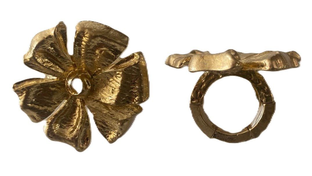Anillo flor dorado