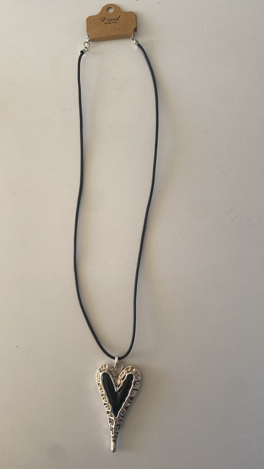 Collar corazón plateado