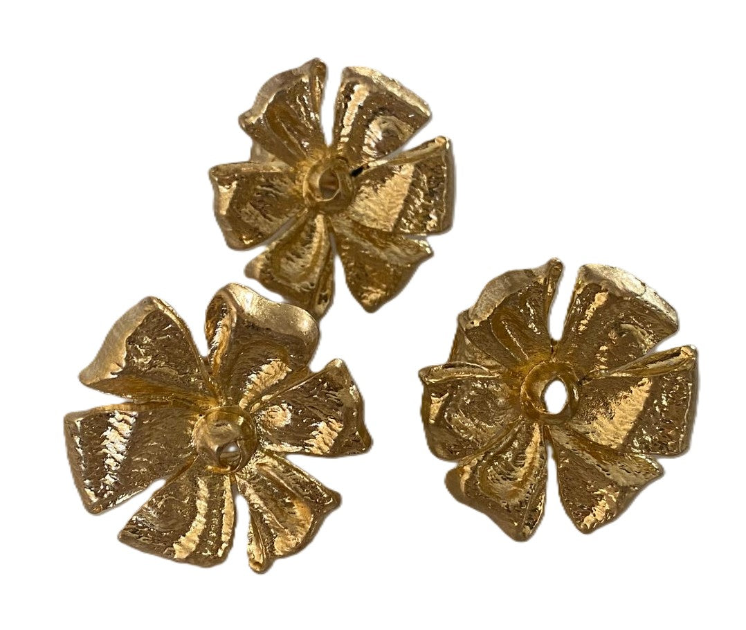 Anillo flor dorado