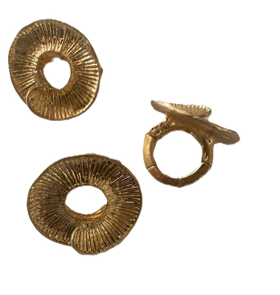 Anillo dona dorado