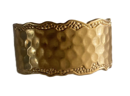 Pulsera ondulada dorada